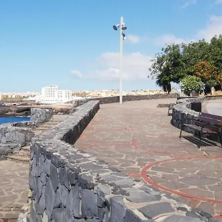 Apto Ache, Acogedor De 66 M Con Terraza, Aire Acondicionado Y Parking Privado Gratuito Apartment Los Abrigos